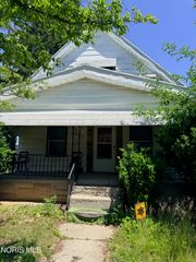 726 Waverly Avenue, Toledo, OH 43607