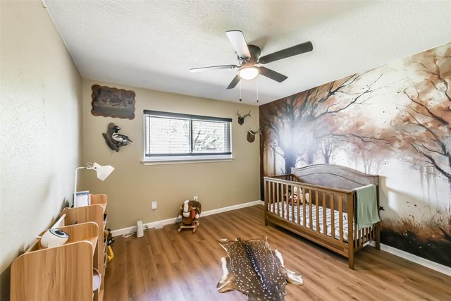 323 Coventry Lane, Alvin, TX 77511