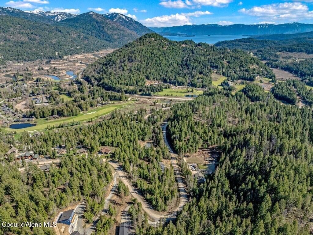 133 Olympic Dr, Sandpoint, ID 83864