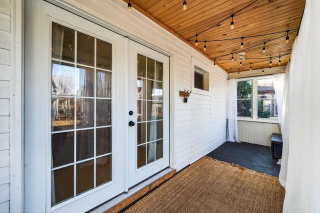 898 Juno Avenue, Saint Paul, MN 55102