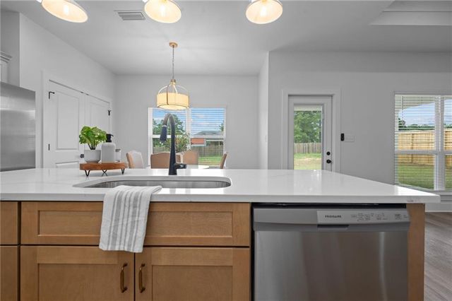 8284 Amanda Lane, Irvington, AL 36544