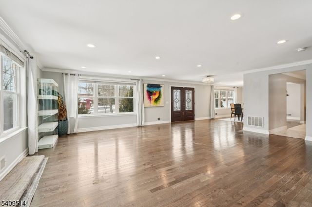 45 Wilmore Rd, Little Falls Twp., NJ 07424