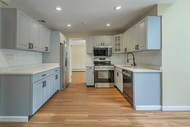 1 Pine Hill Terrace, Old Brookville, NY 11545