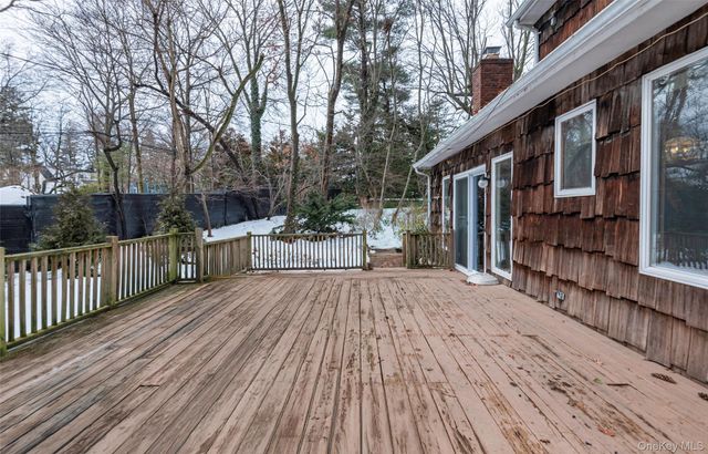 1 Pine Hill Terrace, Old Brookville, NY 11545