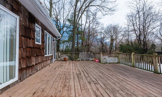 1 Pine Hill Terrace, Old Brookville, NY 11545