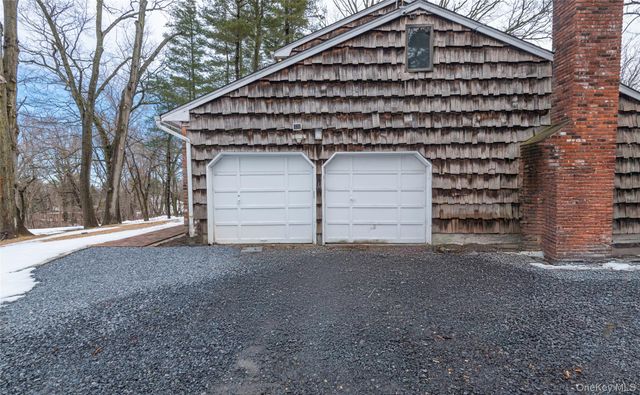 1 Pine Hill Terrace, Old Brookville, NY 11545