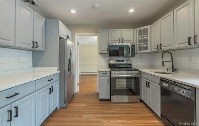 1 Pine Hill Terrace, Old Brookville, NY 11545