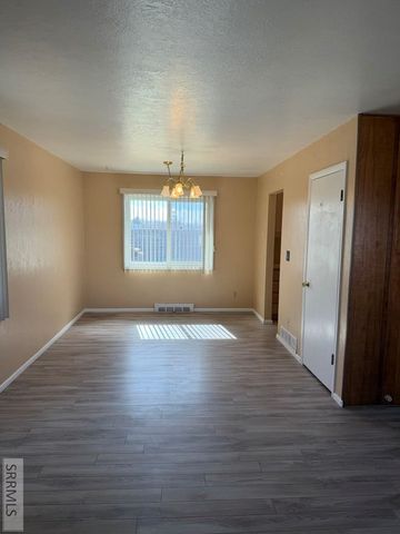 1638 Garfield Street, Idaho Falls, ID 83403