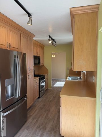 1638 Garfield Street, Idaho Falls, ID 83403