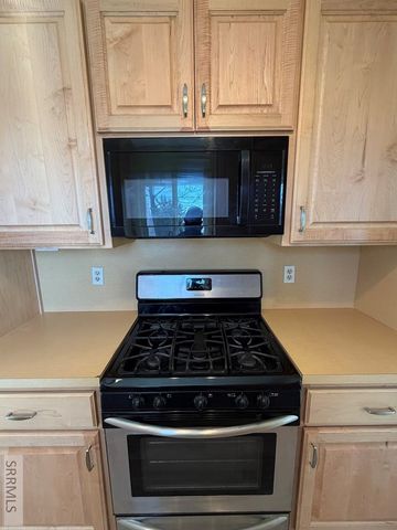 1638 Garfield Street, Idaho Falls, ID 83403