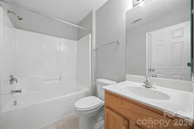 325 Dutchmans Meadow Drive, Mount Holly, NC 28120