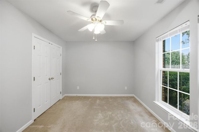 325 Dutchmans Meadow Drive, Mount Holly, NC 28120