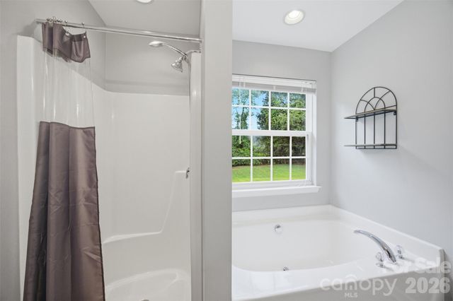 325 Dutchmans Meadow Drive, Mount Holly, NC 28120