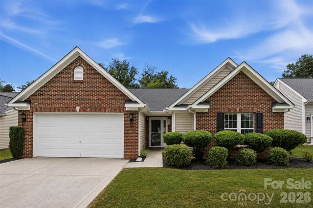325 Dutchmans Meadow Drive, Mount Holly, NC 28120