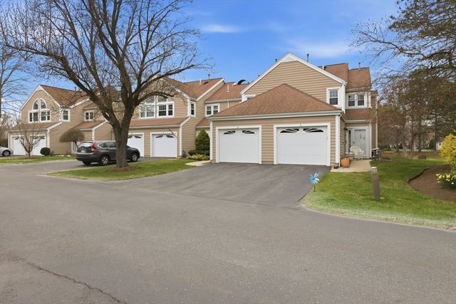 6 Teal Circle 6, Walpole, MA 02081