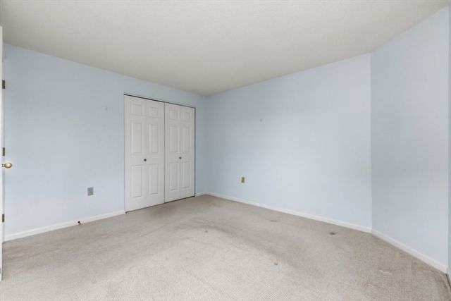 6 Teal Circle 6, Walpole, MA 02081