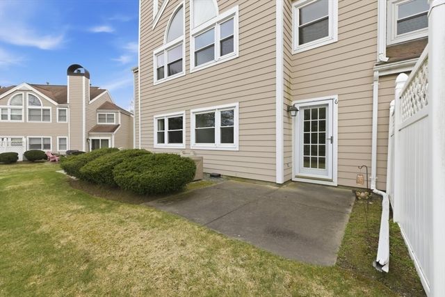 6 Teal Circle 6, Walpole, MA 02081