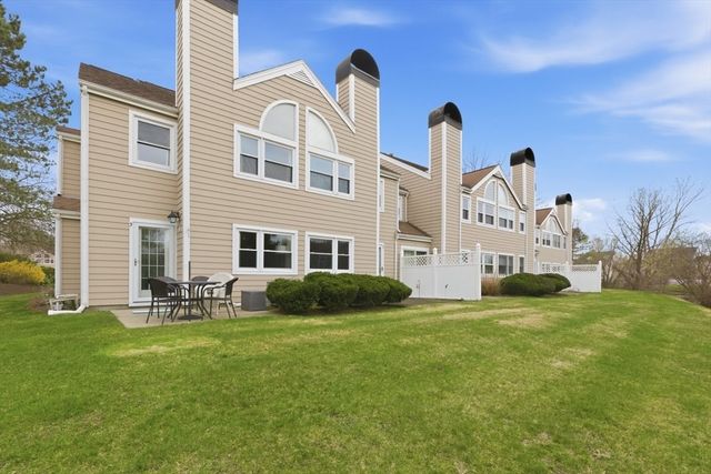 6 Teal Circle 6, Walpole, MA 02081