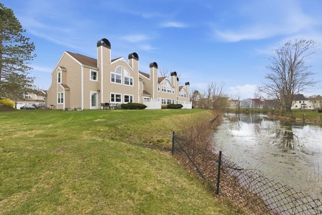 6 Teal Circle 6, Walpole, MA 02081