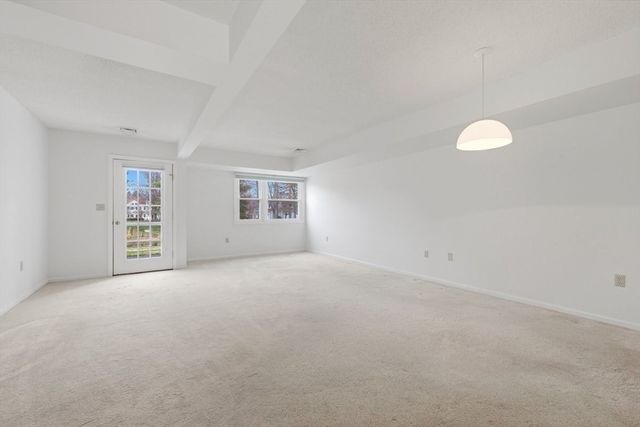 6 Teal Circle 6, Walpole, MA 02081