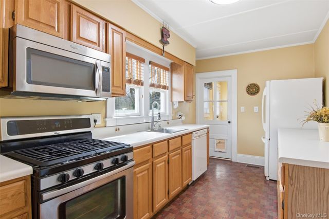 415 4th Street, East Northport, NY 11731