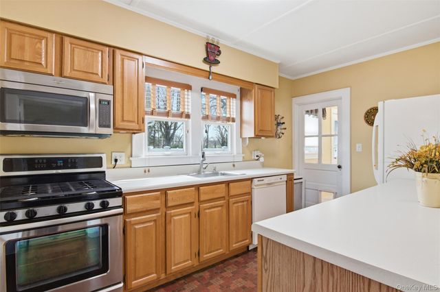 415 4th Street, East Northport, NY 11731