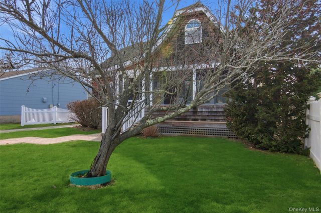 415 4th Street, East Northport, NY 11731