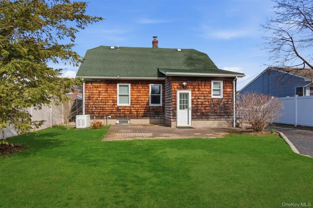415 4th Street, East Northport, NY 11731