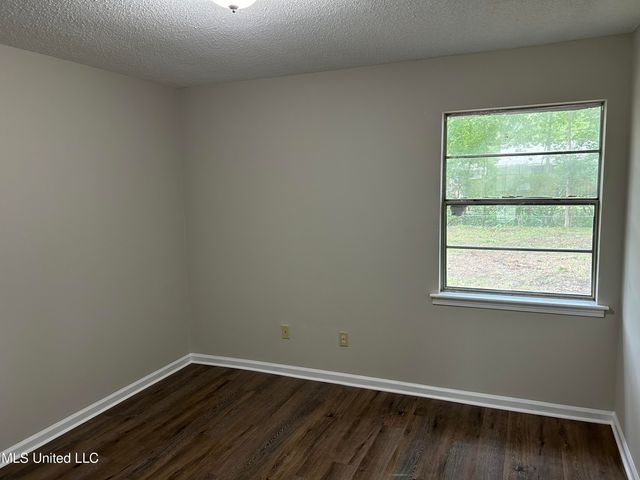 8105 Elmbrook Drive, Southaven, MS 38671