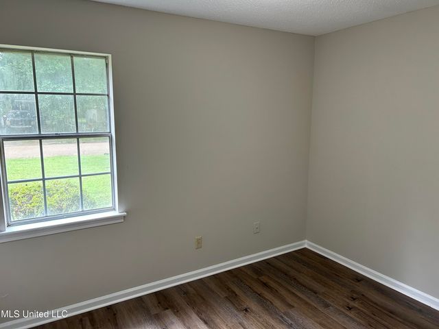 8105 Elmbrook Drive, Southaven, MS 38671