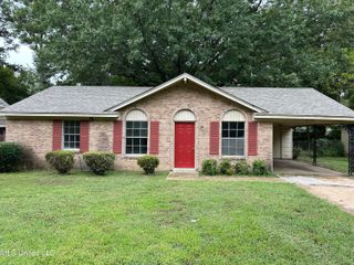 8105 Elmbrook Drive, Southaven, MS 38671