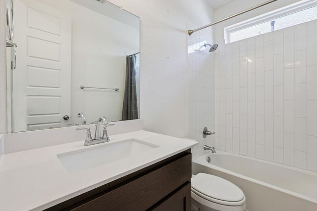 317 Independence DR, Kyle, TX 78640