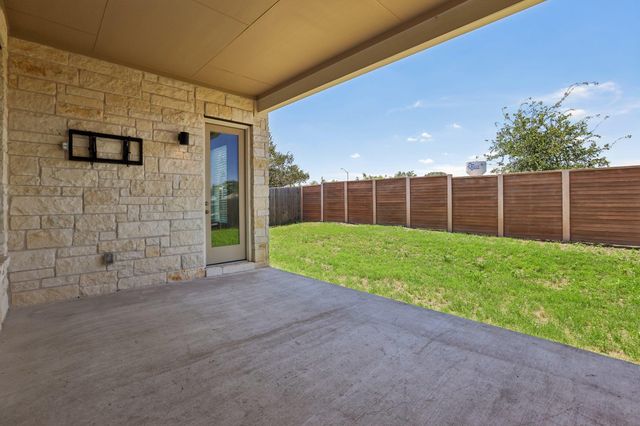 317 Independence DR, Kyle, TX 78640