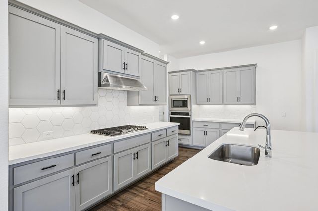 317 Independence DR, Kyle, TX 78640