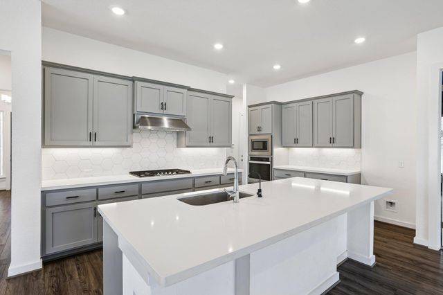 317 Independence DR, Kyle, TX 78640