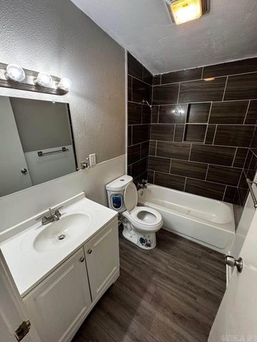 27 ardmore, Little Rock, AR 72209