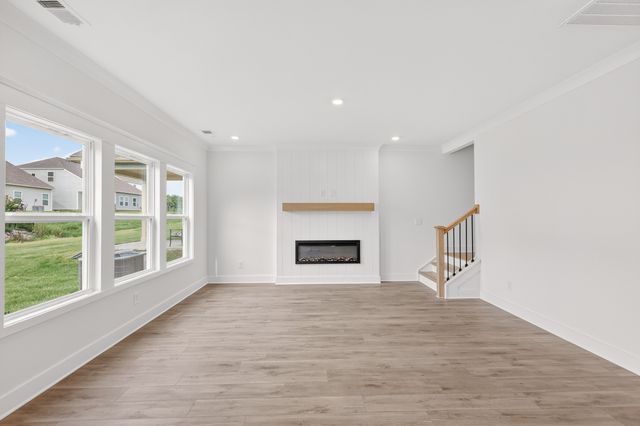 241 Hampshire Way, White House, TN 37188