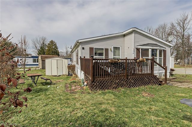 6610 Lear Nagle Road 33, North Ridgeville, OH 44039