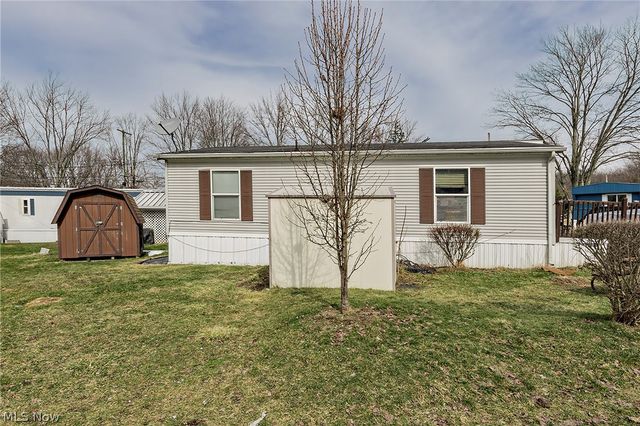 6610 Lear Nagle Road 33, North Ridgeville, OH 44039