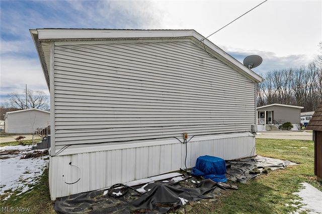 6610 Lear Nagle Road 33, North Ridgeville, OH 44039