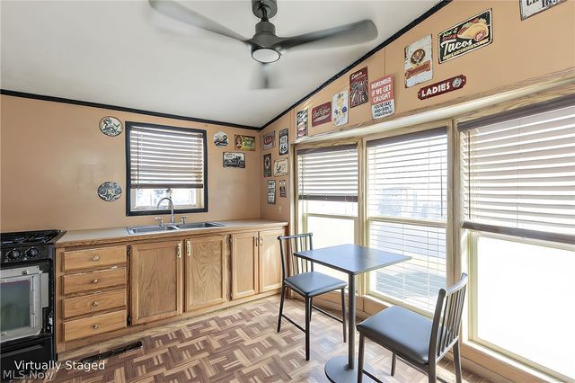 6610 Lear Nagle Road 33, North Ridgeville, OH 44039