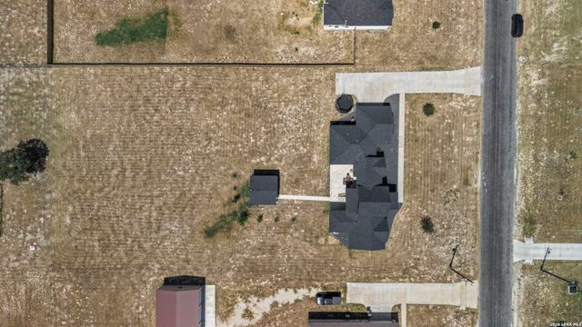 112 SUMMER MEADOW DR, La Vernia, TX 78121
