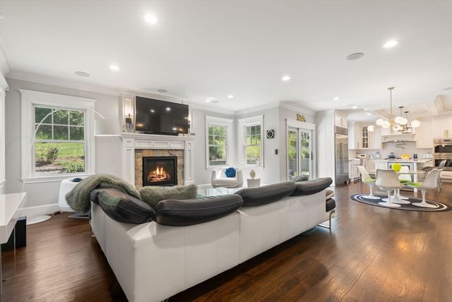 52 Goodmans Hill Rd, Sudbury, MA 01776