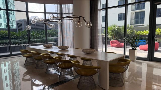 45 SW 9th Street 1106, Miami, FL 33130