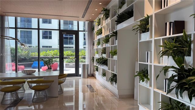 45 SW 9th Street 1106, Miami, FL 33130