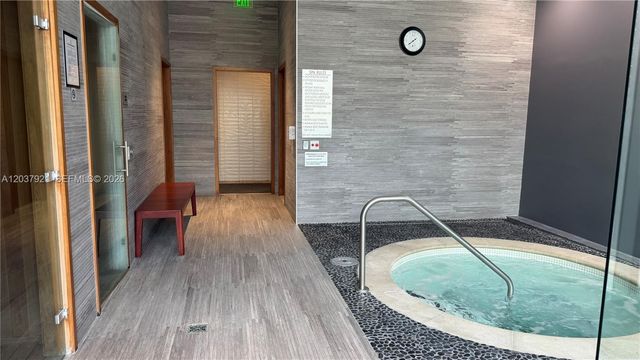 45 SW 9th Street 1106, Miami, FL 33130