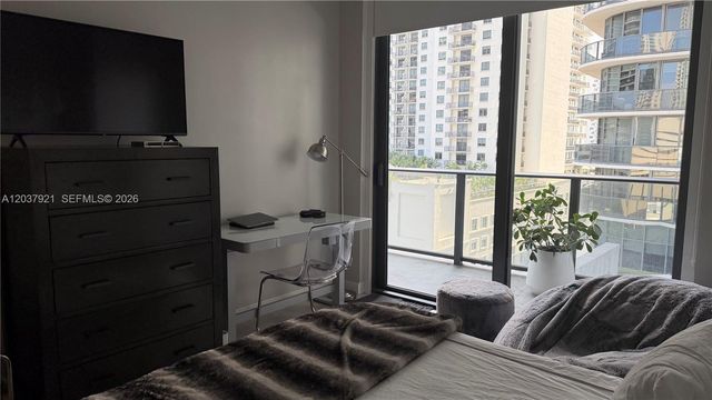 45 SW 9th Street 1106, Miami, FL 33130