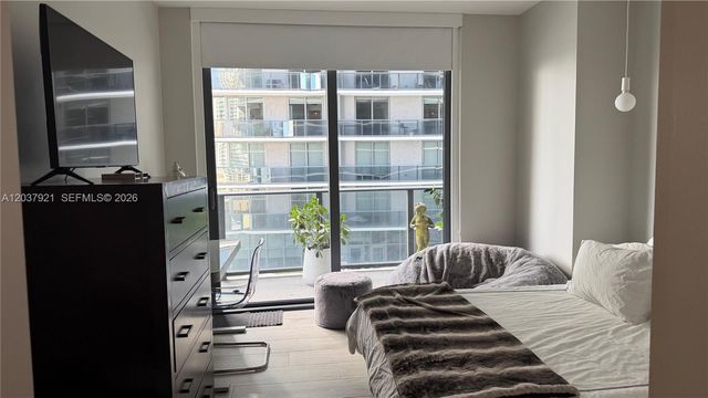 45 SW 9th Street 1106, Miami, FL 33130