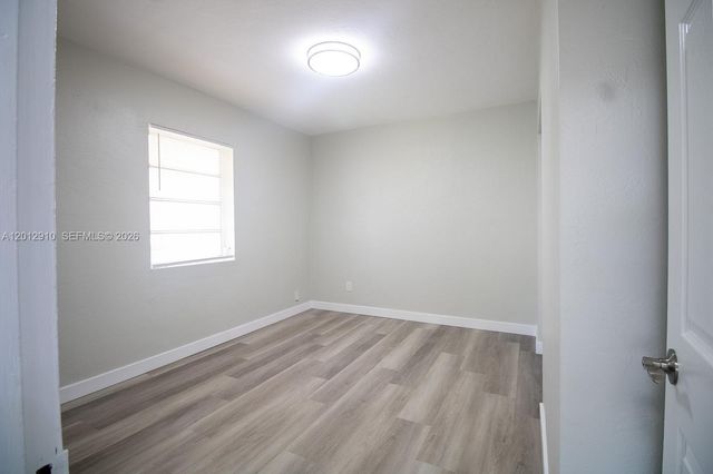 5860 SW 9th St A, West Miami, FL 33144
