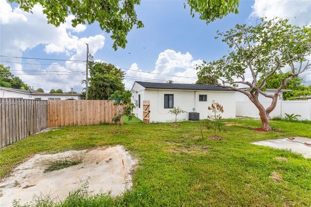 1918 Taft Street Rear Unit, Hollywood, FL 33020